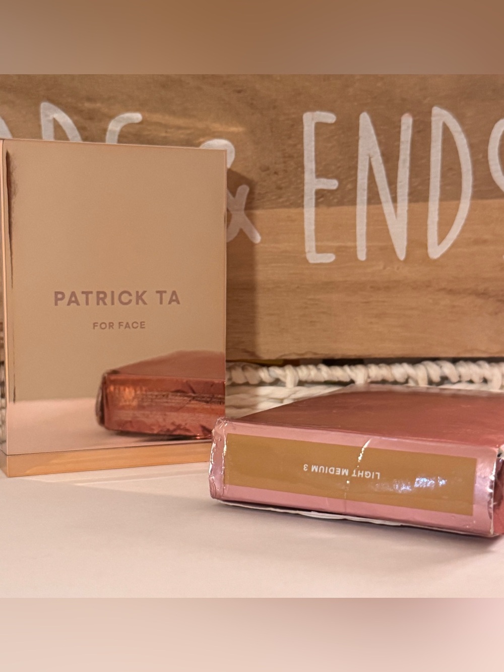 Patrick Ta Face Palette Duo Light Medium 3 Foundation & Finishing Powder New
